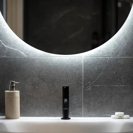 Aldapa By People Saint-Sébastien